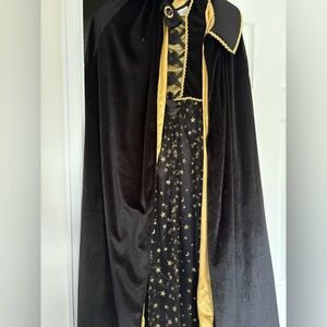 Beautiful witch girls costume (size 7/8)